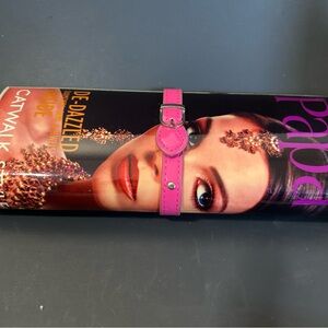 Paparazzi Magazine lucite 12” clutch